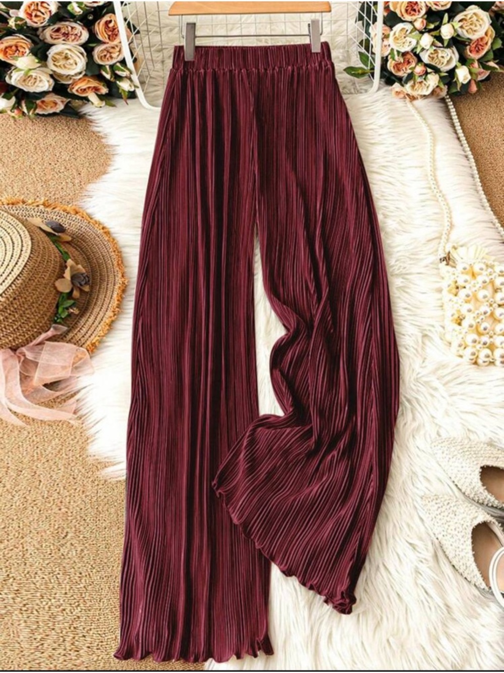 Women's Pleated Wide-Leg Pants - Burgundy